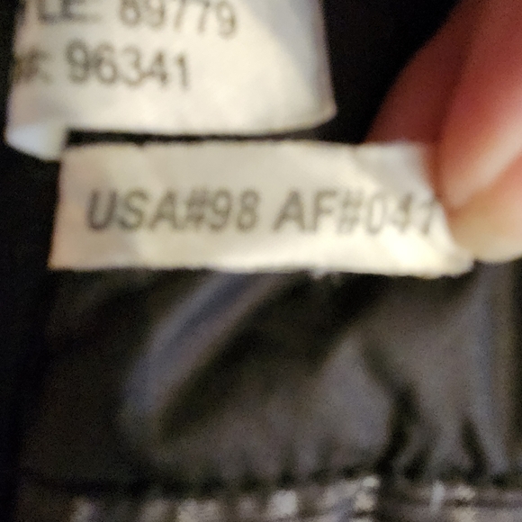 The North Face Gray/Black Goose Down Puffer Vest Size M Zip Pockets Cinch Waist - Picture 15 of 15